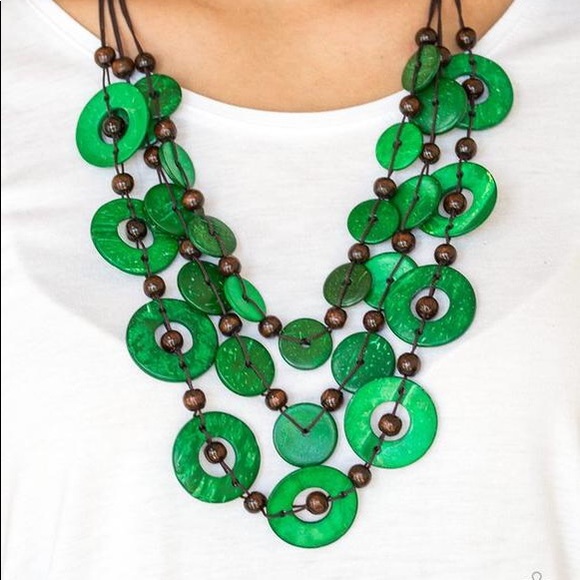 Paparazzi Catalina Coastin Green Necklace
